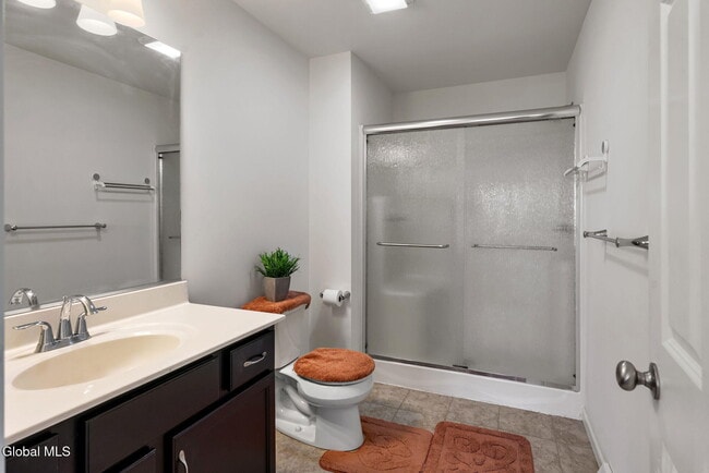 Building Photo - 2 Birch Ct