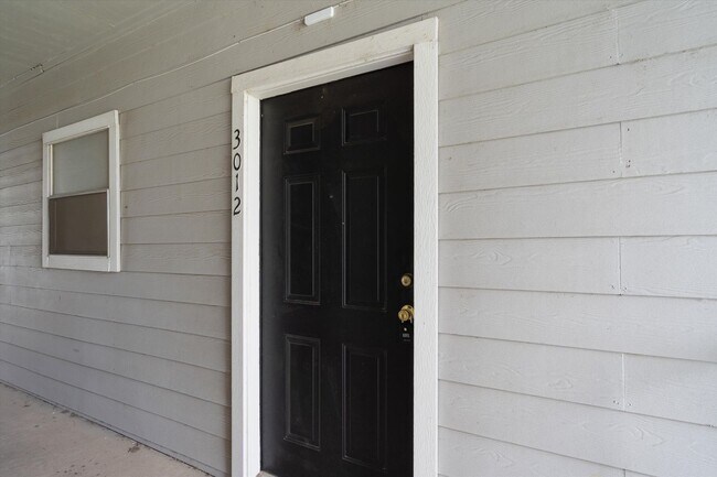 Building Photo - 12166 Metric Blvd