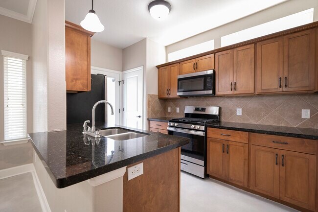 Building Photo - 4210 Darter St