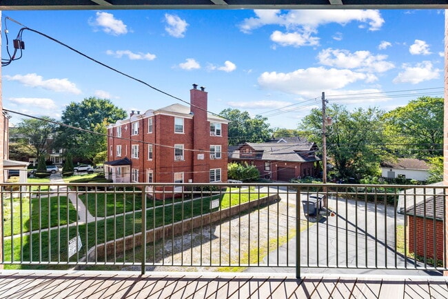Building Photo - 140 Ridge Ave