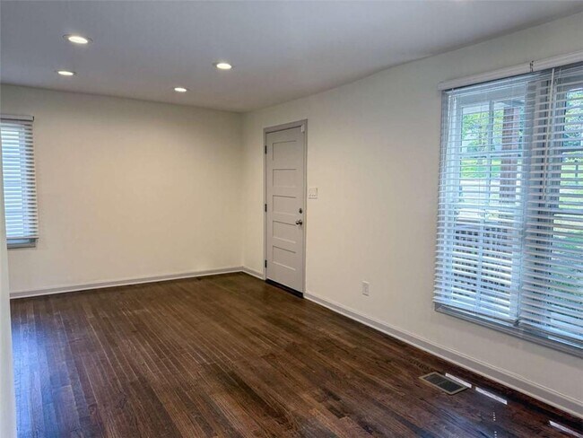 Building Photo - 2093 Verbena St NW