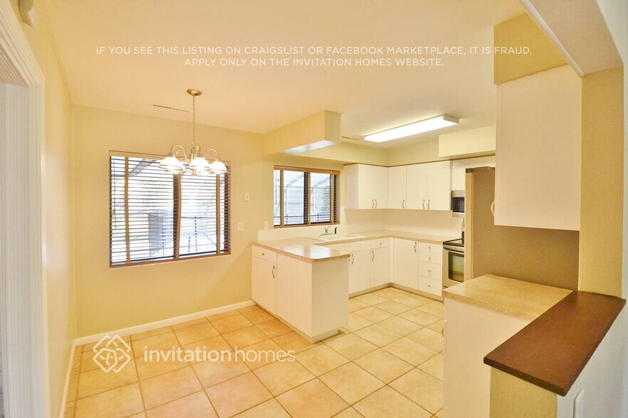 Building Photo - 16 Southwind Dr
