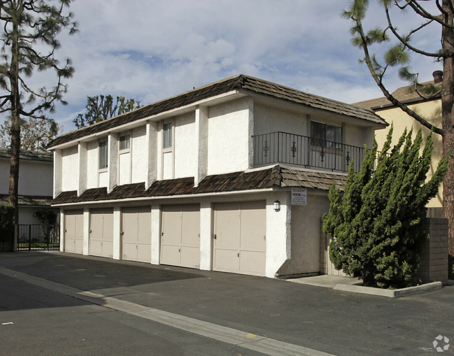 Building Photo - El Syd Apartments