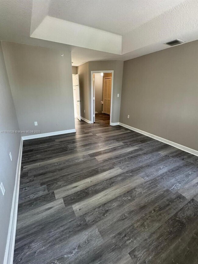 Building Photo - 4331 SW 160th Ave
