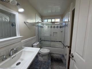 Building Photo - 493 Waskow Dr