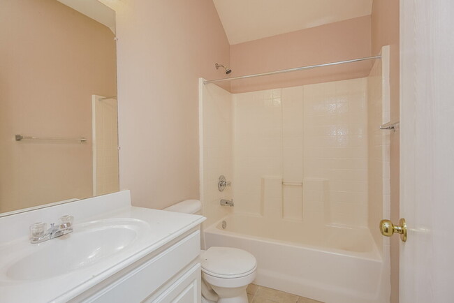 Building Photo - 1412 Brownford Dr
