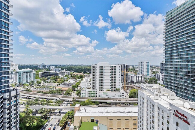 Building Photo - 1250 S Miami Ave