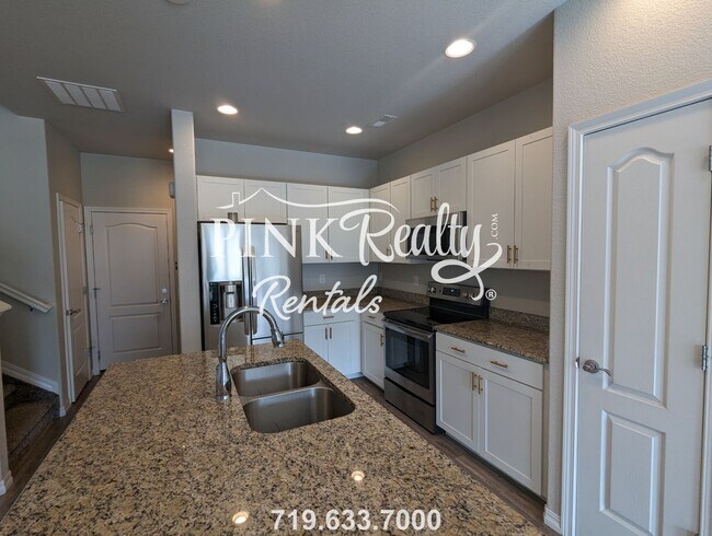 Building Photo - 19 N Raven Mine Dr