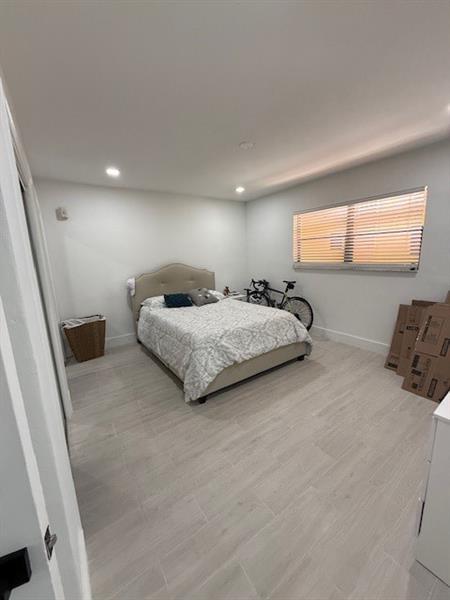 Building Photo - 3522 NE 166th St