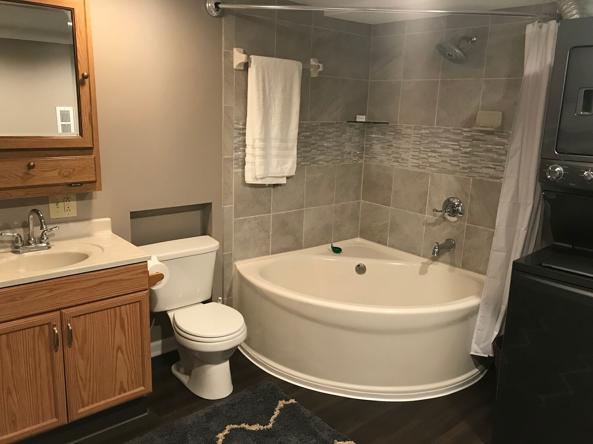 Building Photo - 1115 N Utah Ave