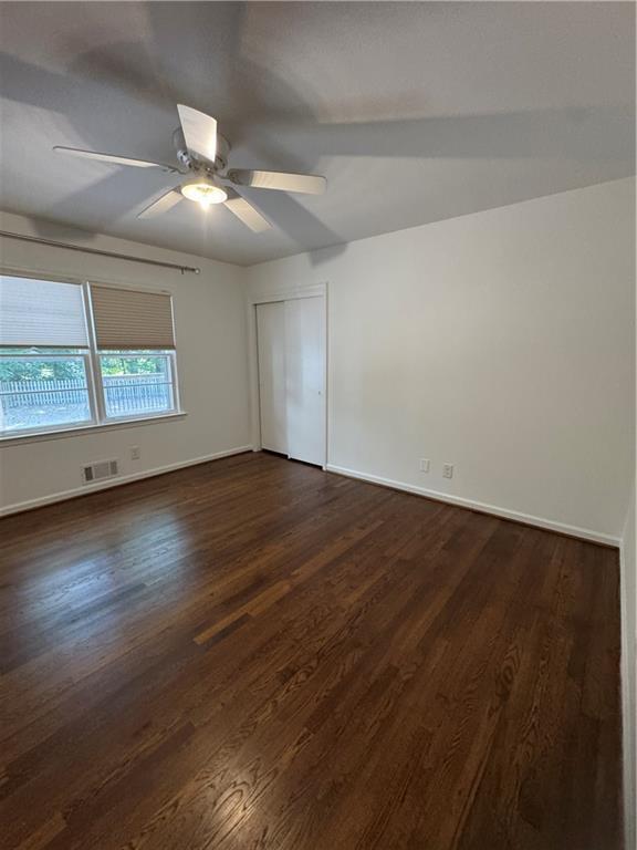 Building Photo - 304 Colewood Way NW
