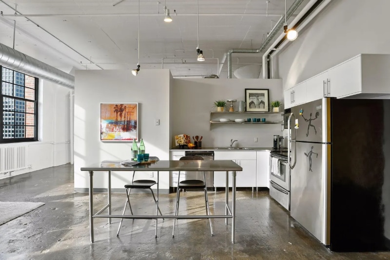 Building Photo - 500 Robert St N