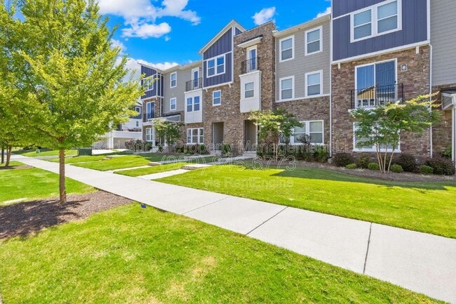 Building Photo - 2837 Ensemble Ct