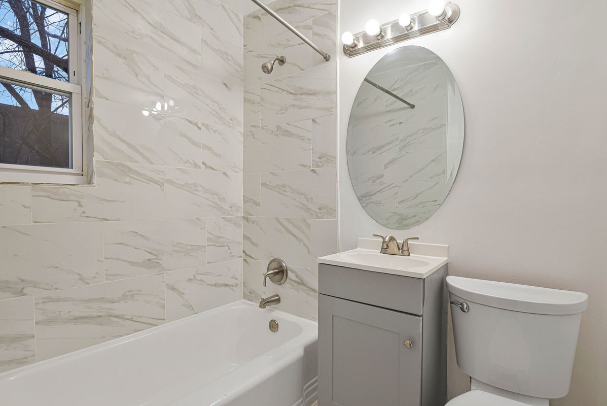 Building Photo - 3427 B St SE