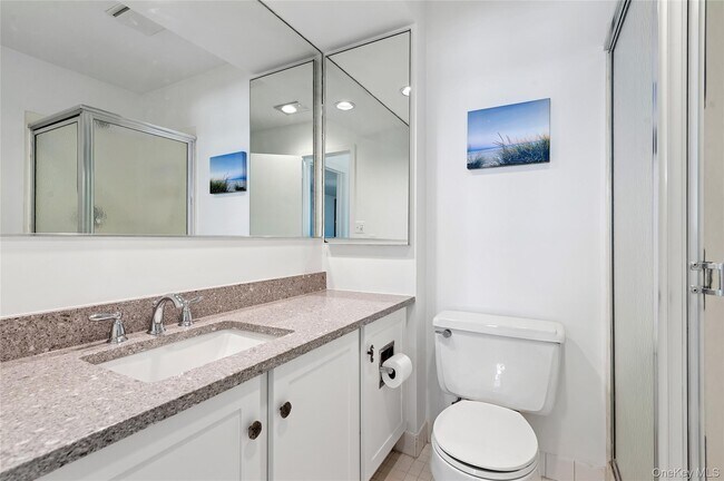 Building Photo - 259 Dune Rd