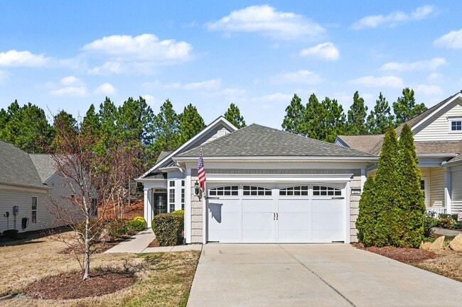 Building Photo - Immaculate & Move-in Ready Home in Desirable 55+ Community - Carolina Preserve