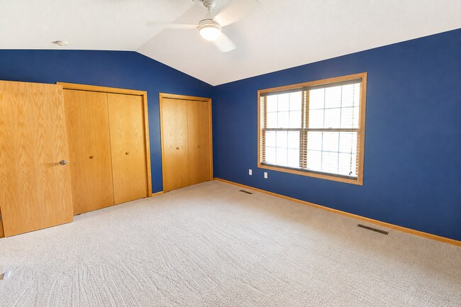 Building Photo - 3057 Venice Ln NW