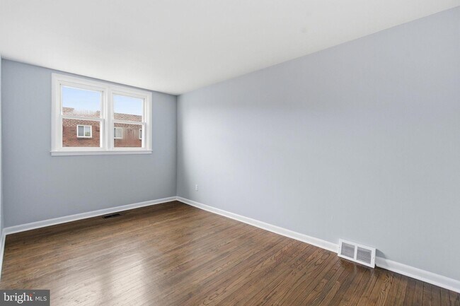 Building Photo - 2816 Woodbridge Rd