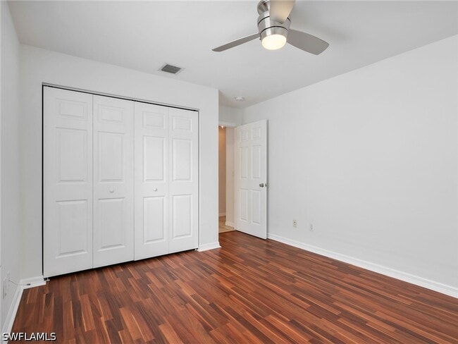 Building Photo - 4150 Tarpon Ave