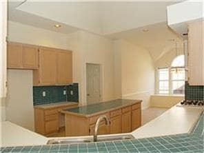 Building Photo - 3132 Buena Vista Dr