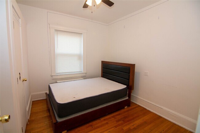 Building Photo - 30 Fayette St