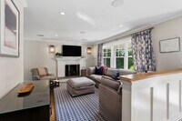 Building Photo - 810 Waterview Dr