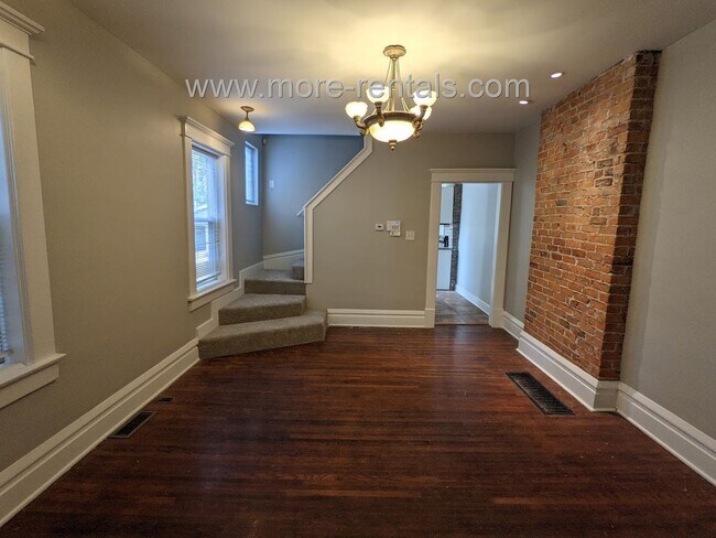 Building Photo - 579-81 Gilbert St