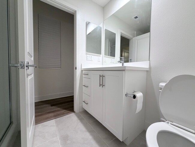 Building Photo - Cozy 1 bedroom unit available in Chula Vista's new neighborhood!