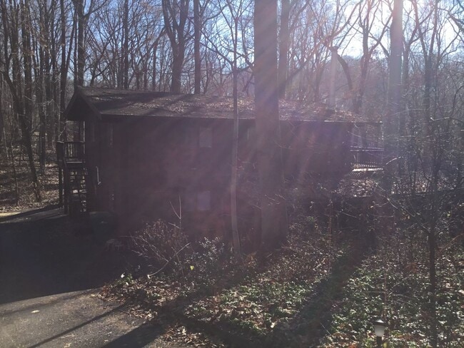 Primary Photo - 850 Twin Oaks Dr