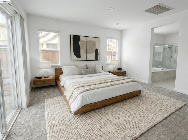 Building Photo - 679 Hamilton Ct