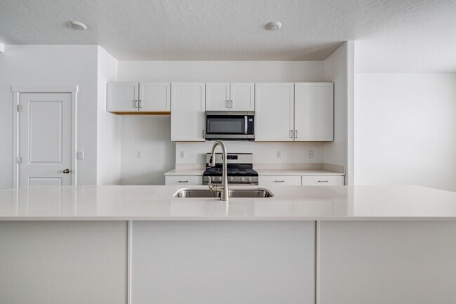 Building Photo - 413 S 1110 W