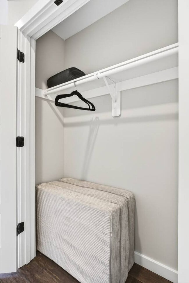 Building Photo - 518 Prospect St