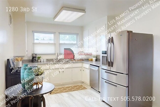 Building Photo - 1280 3rd St
