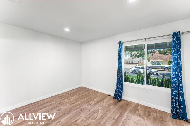 Building Photo - 15182 Chalon Cir