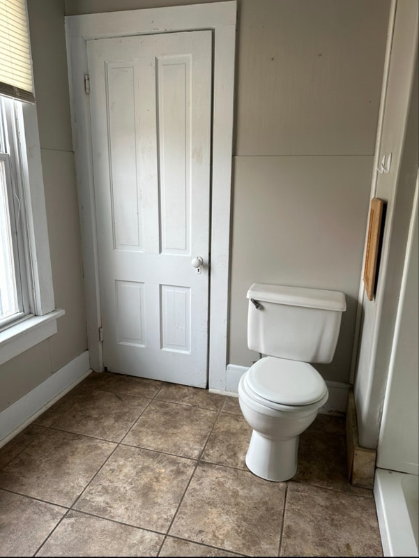 Building Photo - 708 Ferry St