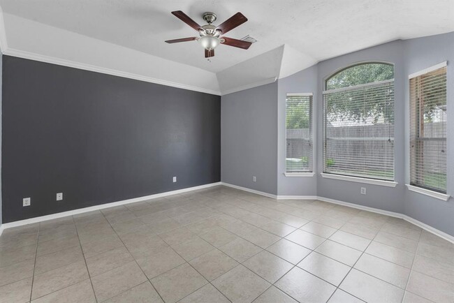 Building Photo - 6439 Stone Landing Ln