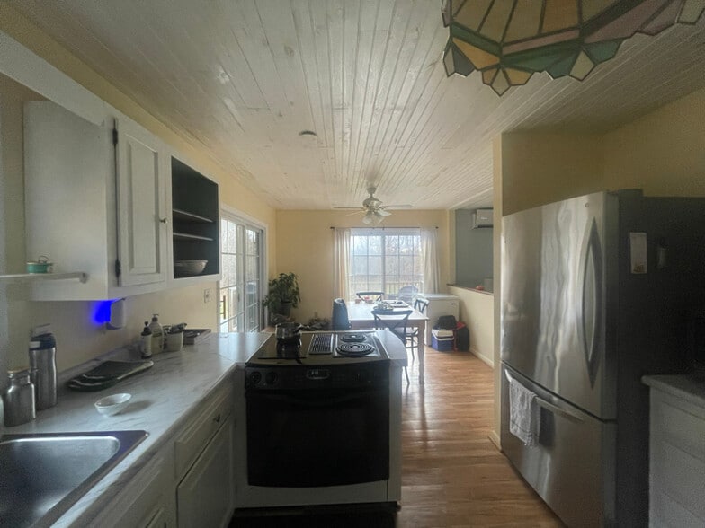 Building Photo - 277 Bangor Rd