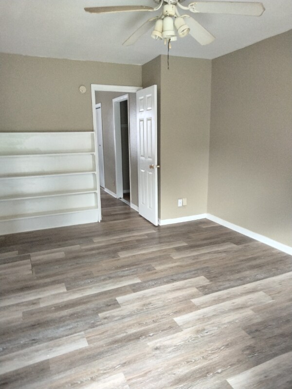 Building Photo - 3701 Sleeper Ave