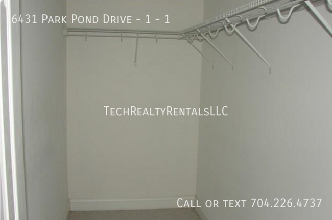 Building Photo - 6431 Park Pond Dr