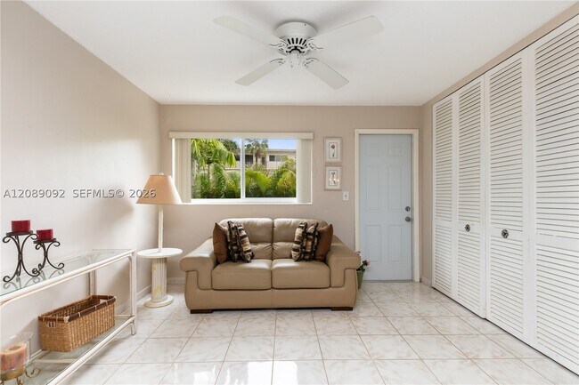 Building Photo - 3131 S Ocean Dr