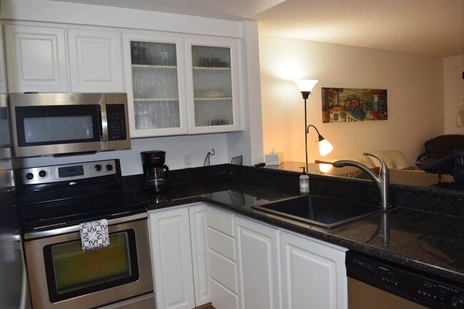 Building Photo - Kihei Shores F208 2 bd. 2 ba. furnished unit. Available June 15th or July 1st