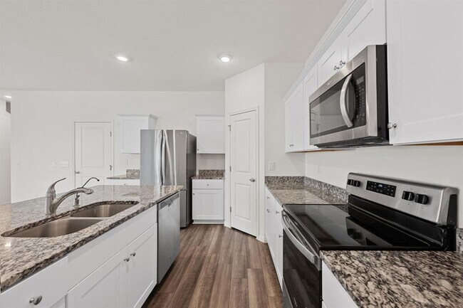 Building Photo - 200 Gemsbok Rd