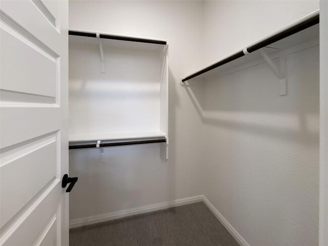 Building Photo - 2725 Woodall Dr