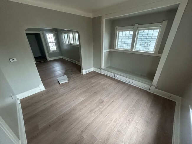 Building Photo - Charming 2-Bedroom Home Near Five Points