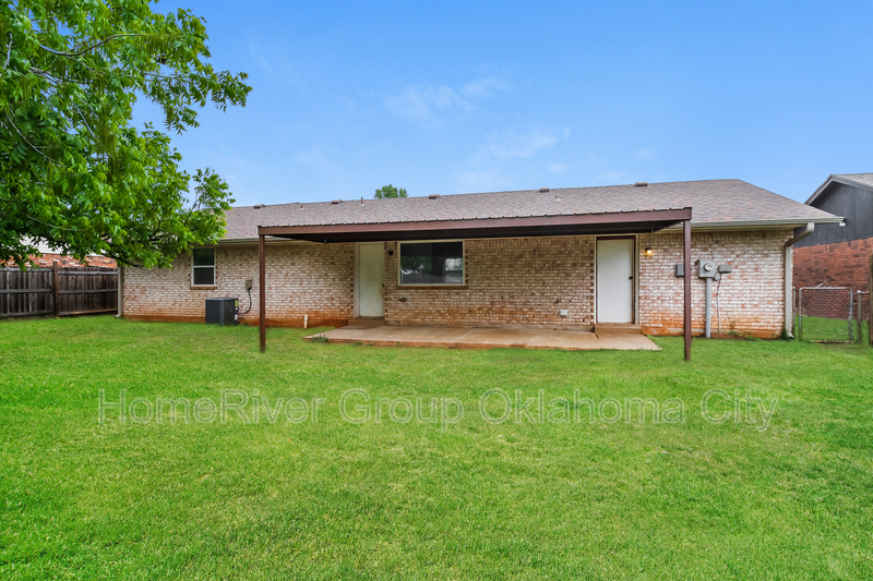 Building Photo - 20140 Timber Ridge Rd