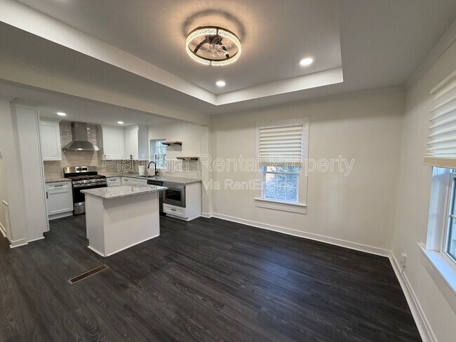 Building Photo - 329 Kelly Mill Rd