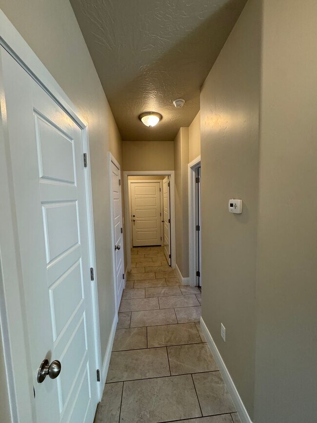 Building Photo - Beautiful 3 Bedroom Home - Casitas at Sienna Hills