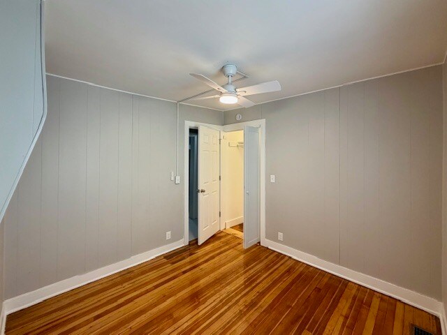 Building Photo - 609 1st St