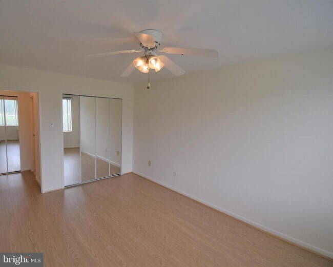 Building Photo - 6641 Wakefield Dr