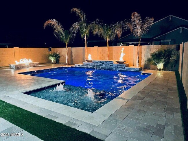 Building Photo - 9553 W Donald Dr